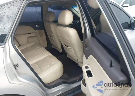 2009 Mercury Sable Premier z USA, uszkodzony, nr VIN 1MEHM42W89G622302